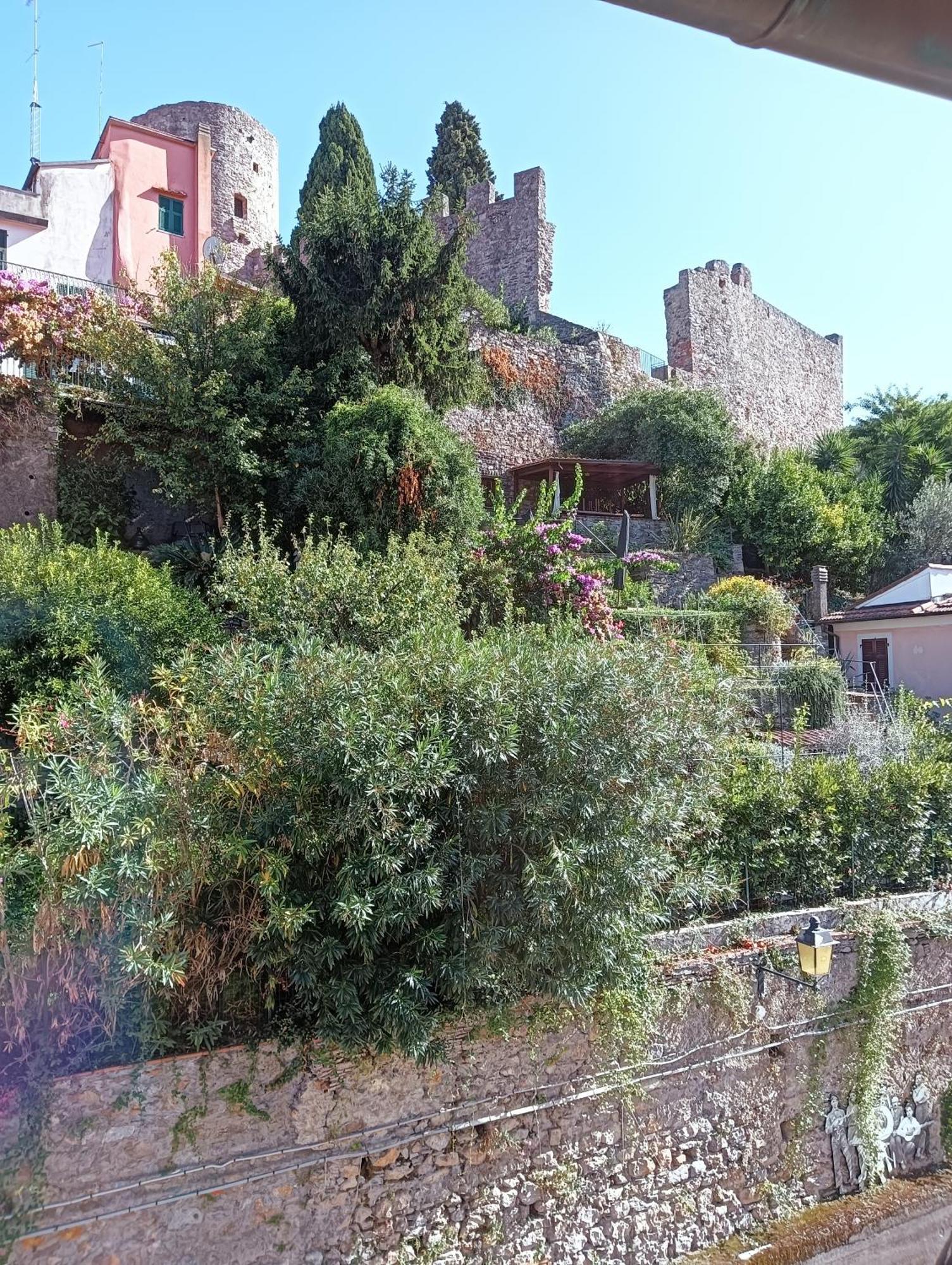 La Terrazza Di Ameglia Alta Apartment Exterior photo